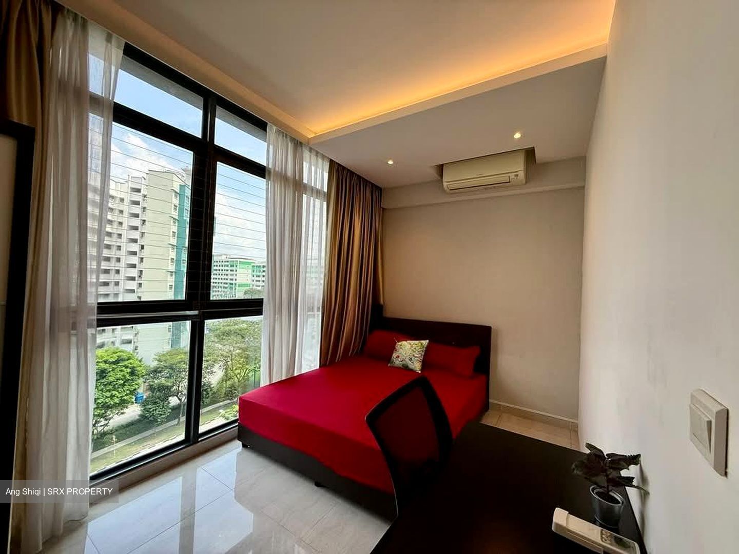 Symphony Suites (D27), Condominium #588509761